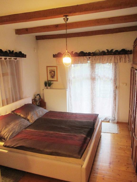 Mediterran Apartman Pecs Ngoại thất bức ảnh